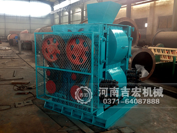 四齒輥破碎機(jī)——粗破細(xì)破一機(jī)搞定,效率翻倍成本減半！